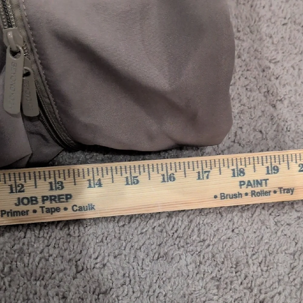 Beyond‎ Yoga Light Gray Drawstring Backpack